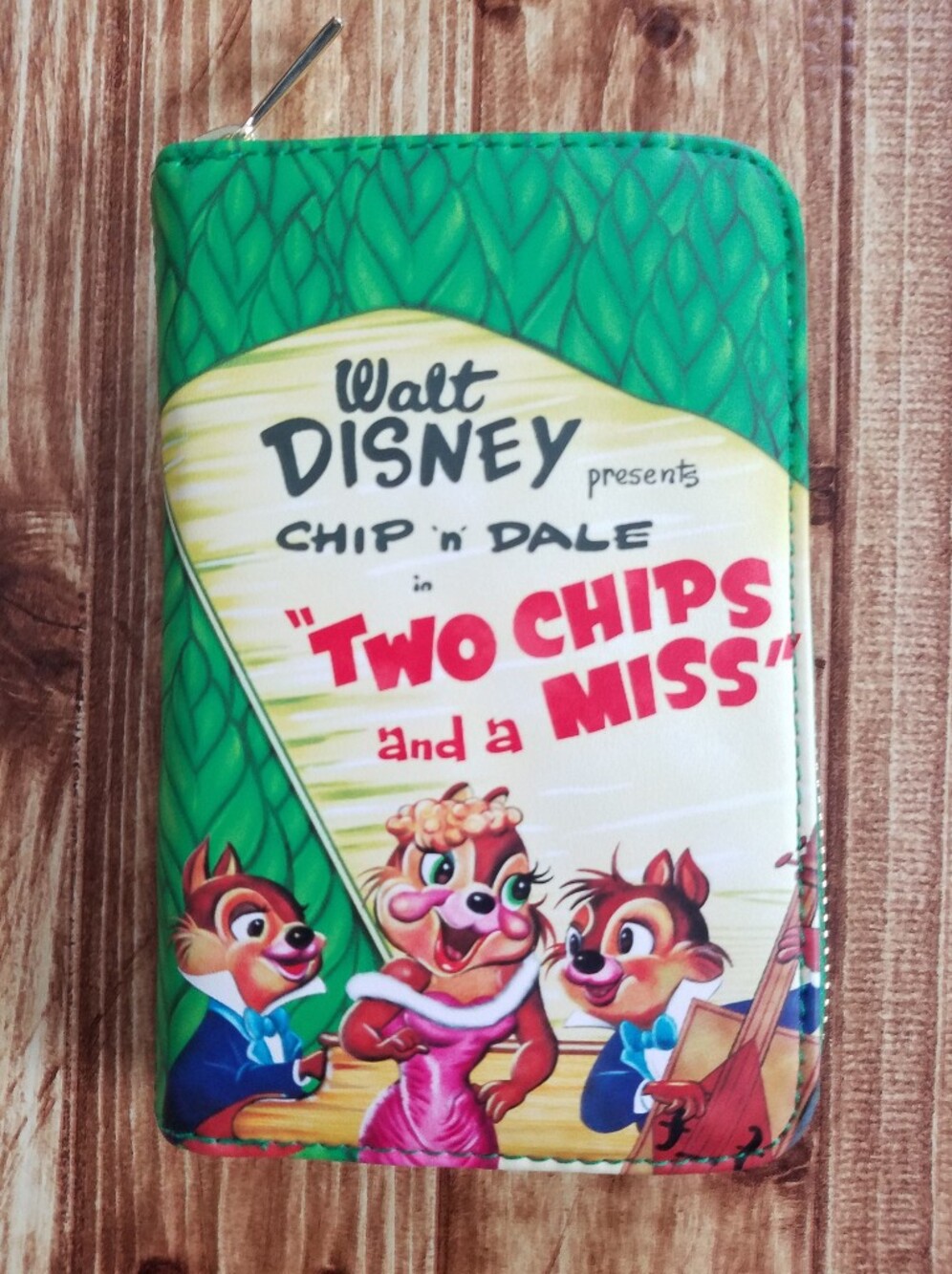 Loungefly Disney Archives Chip And Dale Green Small Zip Wallet Clarice NWOT